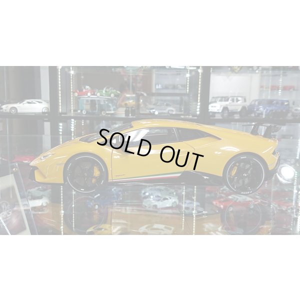画像2: Autoart 1/18 Lamborghini Huracan Performante Giallo Inti/Pearl Effect Yellow