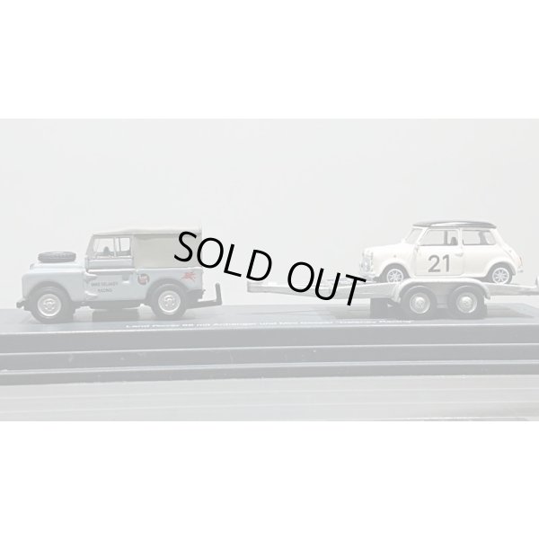 画像2: Schuco 1/87 Land Rover 88 mit Anhanger und Mini Cooper "Delaney Racing"