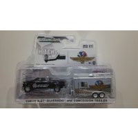 GREEN LiGHT 1:64 HITCH&TOW INDIANAPOLIS CHEVROLET SILVERAD  AND CONCESSION TRAILER