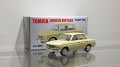 TOMYTEC 1/64 Datsun Bluebird 1200 Fancy Deluxe Yellow
