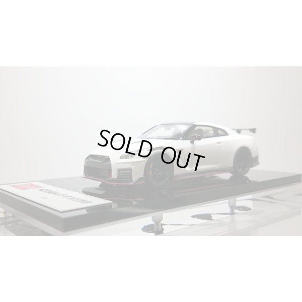 画像1: EIDOLON 1/43 NISSAN GT-R NISMO 2020 Brilliant White Pearl