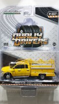 GREEN LiGHT 1:64 Dually Drivers Series 2 '18 Ram 3500 Dually Service Bed with Ladder Rack