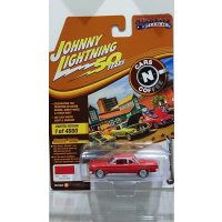 Johnny Lightning 1:64 Muscle Cars USA - Release 20-B '62 Chevy Corvair Roman Red