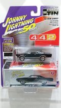 JOHNNY LIGHTNING 1/64 Collector's Tin 2019 Release 2 '67 Olds 442 W-30 in Gloss Black