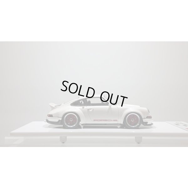 画像3: EIDOLON 1/43 Singer DLS 2018 Pearl White with Burgundy logo