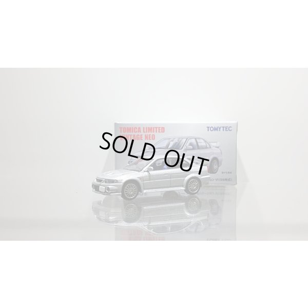 画像1: TOMYTEC 1/64 Limited Vintage NEO Mitsubishi Lancer GSR Evolution VI Silver