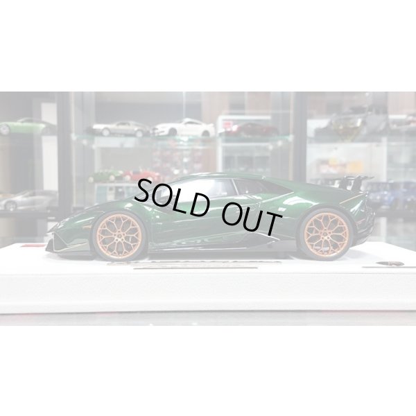 画像2: EIDOLON 1/18 Lamborghini Huracan Perfomante Ad Personam Pebble Beach 2017 Verde Hydra Limited 30pcs.