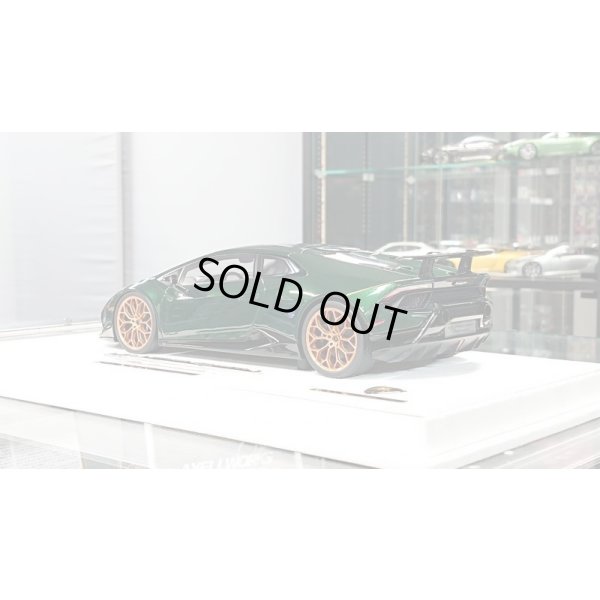 画像3: EIDOLON 1/18 Lamborghini Huracan Perfomante Ad Personam Pebble Beach 2017 Verde Hydra Limited 30pcs.