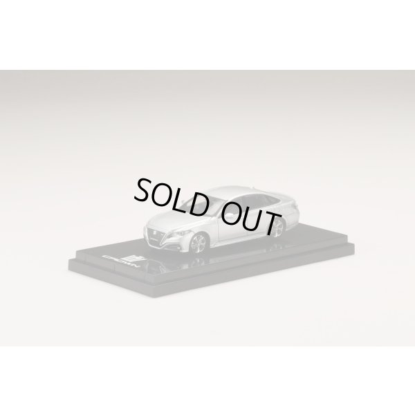 画像2: Hobby Japan 1/64 Toyota Crown 2.5L RS Advanced Hybrid Precious Silver