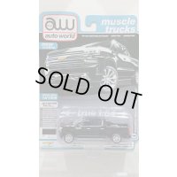 auto world 1/64 '19 Chevrolet Silverado High Country in Gloss Black