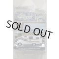 GREEN LiGHT EXCLUSIVE 1/64 '66 Dodge D-100 with Winnebago Slide-In Camper