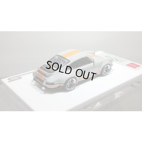 画像5: EIDOLON 1/43 Singer DLS 2018 Light Gray Limited 40 pcs.