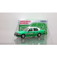 TOMYTEC 1/64 Limited Vintage Hong Kong Taxi Toyota Crown Comfort (New Territory) Green