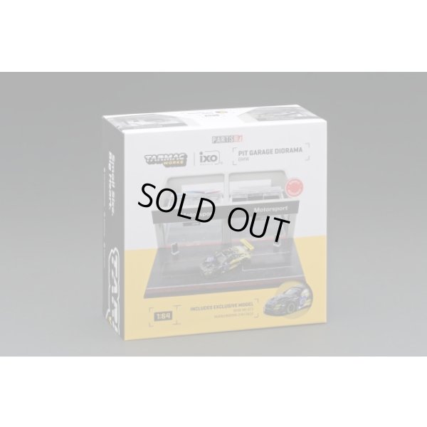 画像1: Tarmac Works 1/64 Diorama - BMW Pitbox + BMW M6 GT3 Nurburgring 24h 2016