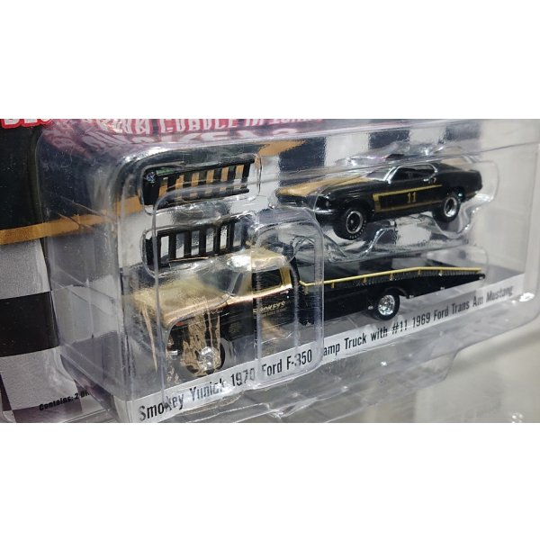 画像2: ACME 1/64 Smokey Yunick - 1970 Ford F-350 Ramp Truck with #11 1969 Ford Trans Am Mustang