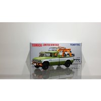 TOMYTEC 1/64 Limited Vintage Toyota Stout Wrecker Green