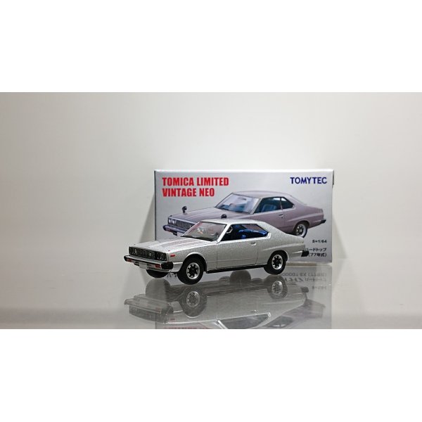 画像1: TOMYTEC 1/64 Limited Vintage NEO Nissan Skyline Hardtop 2000GT-EX '77 Silver