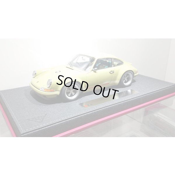 画像1: IDEA 1/18 Singer 911 (964) Coupe Pale Green