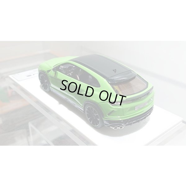画像10: EIDOLON 1/43 Lamborghini URUS Pearl Capsule 2020 Verde Mantis (Pearl Green) Limited 80 pcs.
