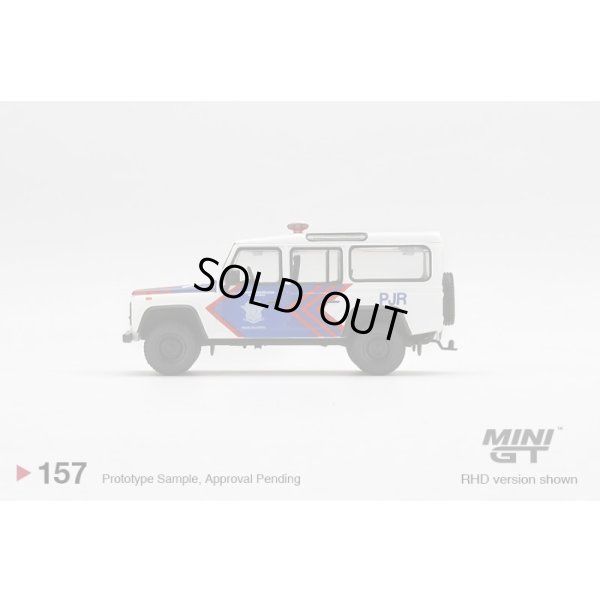 画像4: MINI GT 1/64 Land Rover Defender 110 Korlantas Polri – Indonesian Traffic Police Indonesia Exclusive