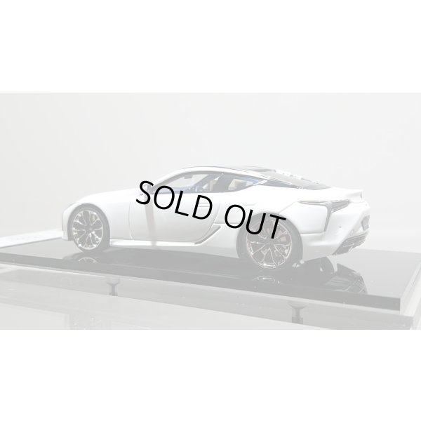 画像3: EIDOLON Lexus LC500 "L Package" 2017 White Nova Glass Flake (Breezy Blue Interior)