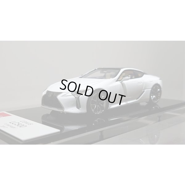 画像9: EIDOLON Lexus LC500 "L Package" 2017 White Nova Glass Flake (Breezy Blue Interior)