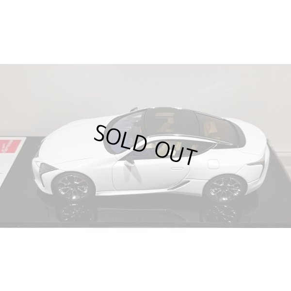 画像7: EIDOLON Lexus LC500 "L Package" 2017 White Nova Glass Flake (Breezy Blue Interior)