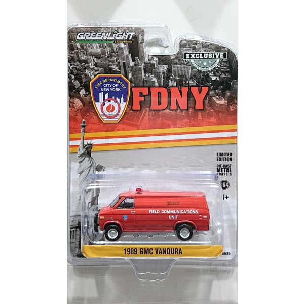 画像1: GREEN LiGHT EXCLUSIVE 1/64 1989 GMC Vandura FDNY The Official Fire Department City of New York Field Communications Unit