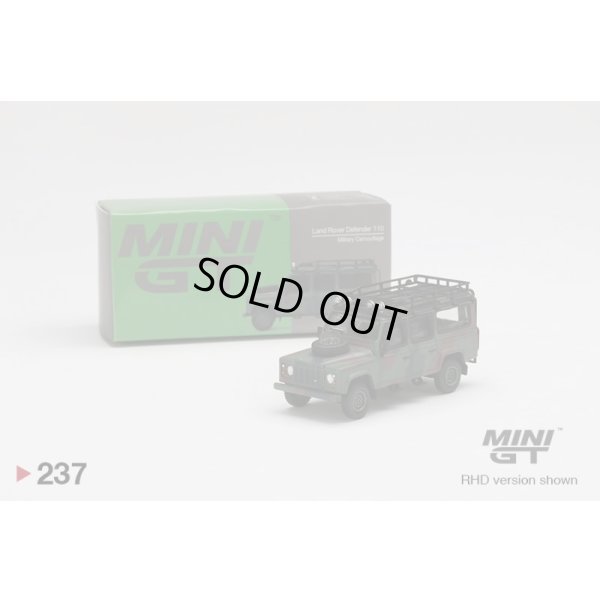 画像1: MINI GT 1/64 Land Rover Defender 110 Military Camouflage (香港限定)