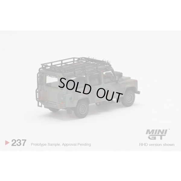 画像3: MINI GT 1/64 Land Rover Defender 110 Military Camouflage (香港限定)