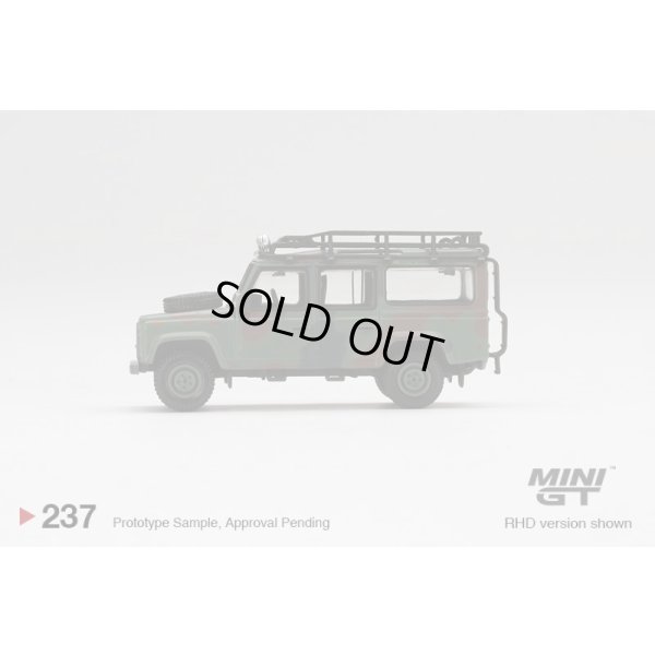 画像4: MINI GT 1/64 Land Rover Defender 110 Military Camouflage (香港限定)