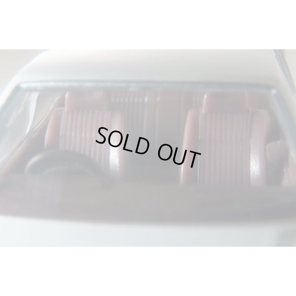 画像9: TOMYTEC 1/64 Limited Vintage NEO Nissan Cedric Wagon V20E GL Custom Ver. (White / Wood grain)