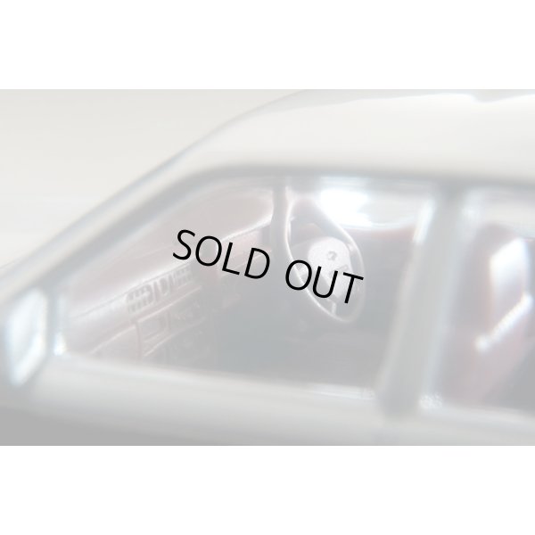 画像10: TOMYTEC 1/64 Limited Vintage NEO Nissan Cedric Wagon V20E GL Custom Ver. (White / Wood grain)