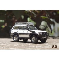 Gaincorp Products 1/64 Toyota Land Cruiser LC80 Off-road version LHD White