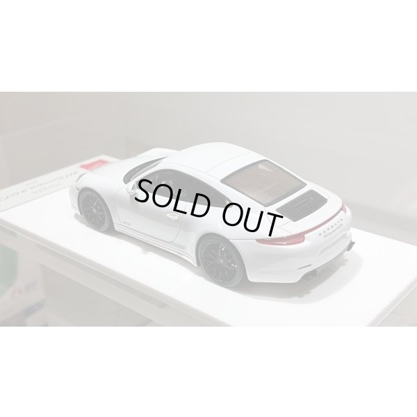 画像12: EIDOLON 1/43 Porsche 911 (991) Carrera 4 GTS 2014 Carrara White Metallic
