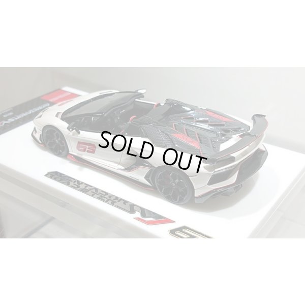 画像12: EIDOLON 1/43 Lamborghini Aventador SVJ 63 Roadster 2019 Pearl White Limited 63 pcs.