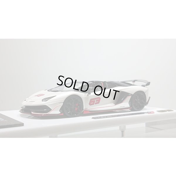 画像1: EIDOLON 1/43 Lamborghini Aventador SVJ 63 Roadster 2019 Pearl White Limited 63 pcs.