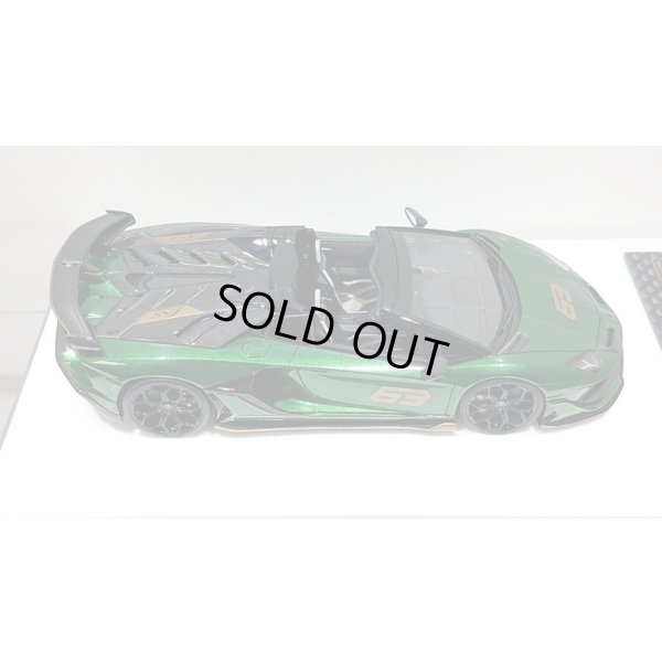 画像8: EIDOLON 1/43 Lamborghini Aventador SVJ 63 Roadster 2019 Metallic Green Limited 63 pcs.