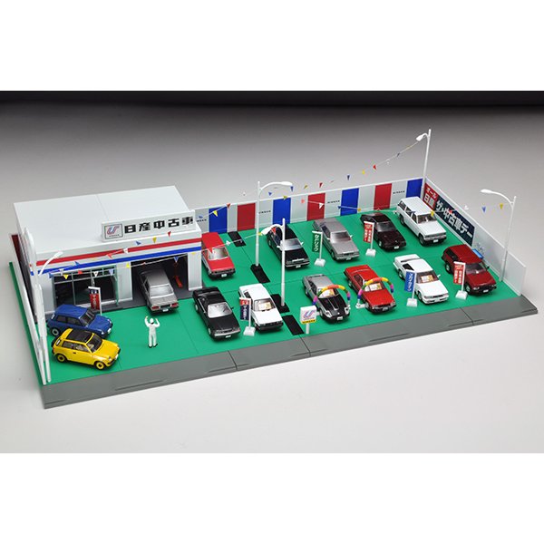 画像3: TOMYTEC 1/64 Tomicarama Vintage 04d Used Car Store (Nissan Used Car)