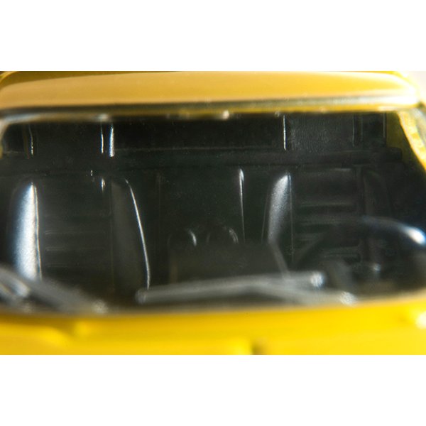 画像9: TOMYTEC 1/64 TLV Lamborghini Miura SV (Yellow)