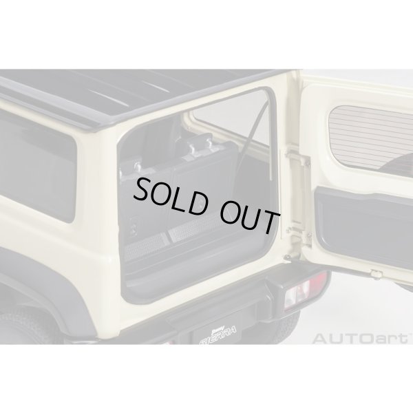 画像12: AUTOart 1/18 Suzuki Jimny Sierra (JB74) (Chiffon Ivory Metallic with Black roof)