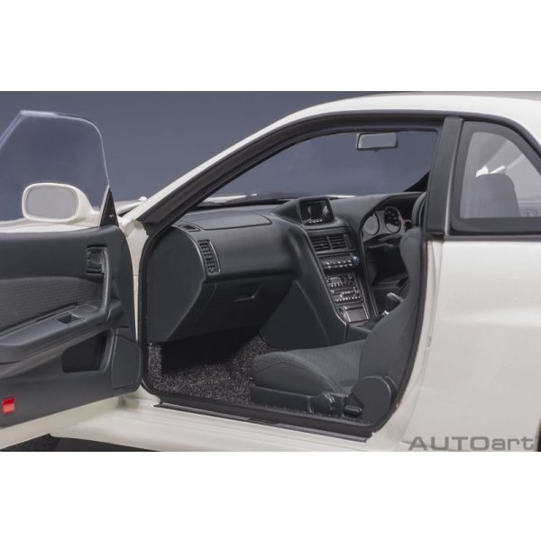 画像9: AUTOart 1/18 Nissan Skyline GT-R (R34) V-spec II (White Pearl)