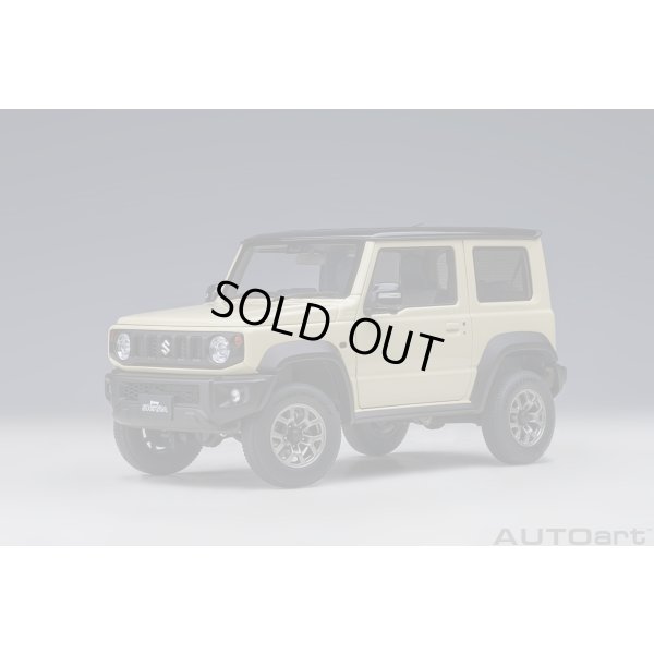 画像1: AUTOart 1/18 Suzuki Jimny Sierra (JB74) (Chiffon Ivory Metallic with Black roof)