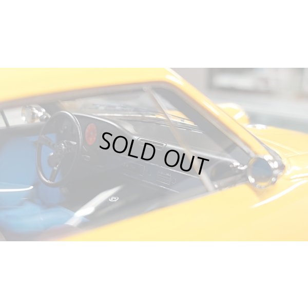 画像12: IDEA 1/18 Singer 911 (964) Coupe Yellow (Yellow Stripe) Limited 80 pcs.
