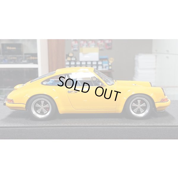 画像6: IDEA 1/18 Singer 911 (964) Coupe Yellow (Yellow Stripe) Limited 80 pcs.
