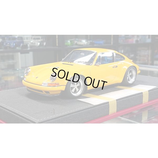 画像1: IDEA 1/18 Singer 911 (964) Coupe Yellow (Yellow Stripe) Limited 80 pcs.