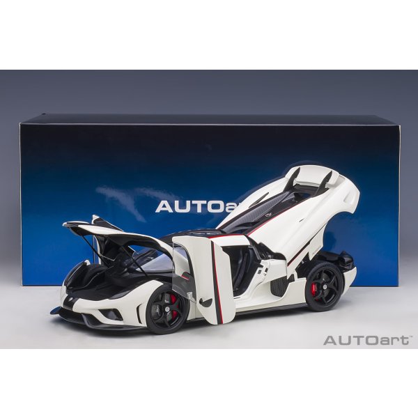 画像19: AUTOart 1/18 Koenigsegg Regera (Arctic White/Carbon with Red accents)