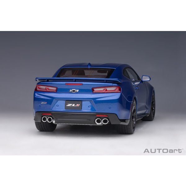 画像17: AUTOart 1/18 Chevrolet Camaro ZL1 2017 (Hyper Blue Metallic)
