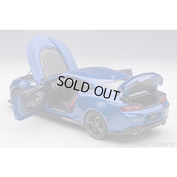 画像13: AUTOart 1/18 Chevrolet Camaro ZL1 2017 (Hyper Blue Metallic)