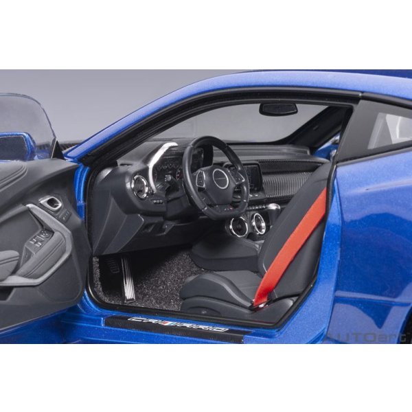 画像9: AUTOart 1/18 Chevrolet Camaro ZL1 2017 (Hyper Blue Metallic)